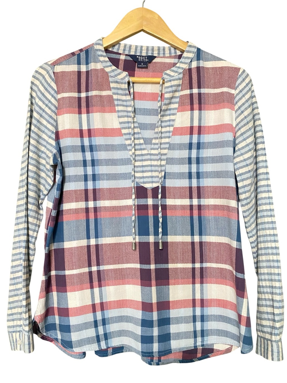 Hayes Cotton Relax Fit Plaid Long-Sleeve V-Neck Top in Red, White & Blue